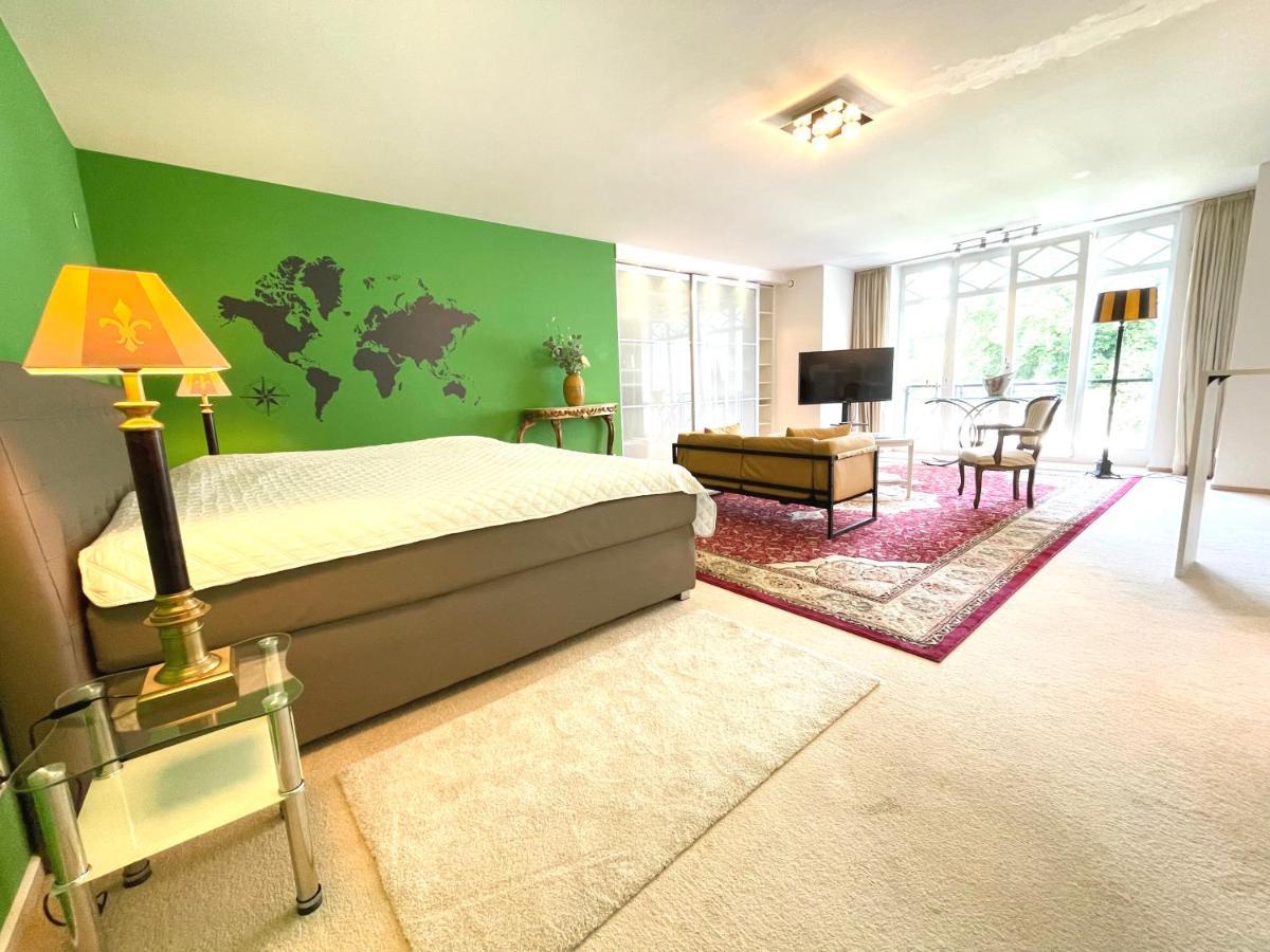 Doppelzimmer Gartenblick Villa Julian Aurich Zewnętrze zdjęcie